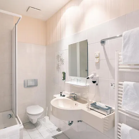 Szálloda Seetelhotel Moeve